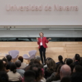 a - Universidad de Navarra