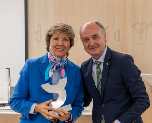 María Jesús Álava premio a la psicñologa del año